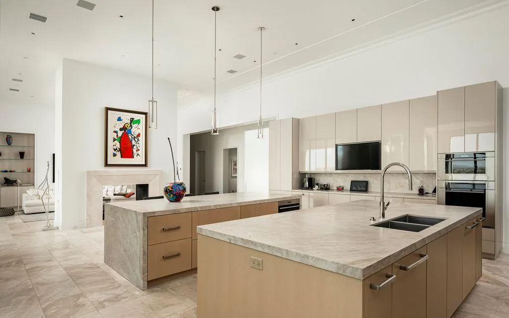 Ultra-Luxury Arizona Estate by PHX Design Architecture Asks $32.875M With Iconic Panoramic Views 15 Extraordinary 19287 N 107th St Estate in Arizona Asks 32.875M Commanding Iconic Golf and Mountain Views 11