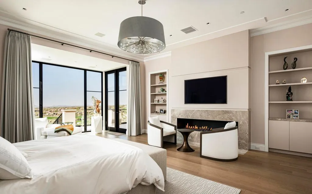 Ultra-Luxury Arizona Estate by PHX Design Architecture Asks $32.875M With Iconic Panoramic Views 11 Extraordinary 19287 N 107th St Estate in Arizona Asks 32.875M Commanding Iconic Golf and Mountain Views 7