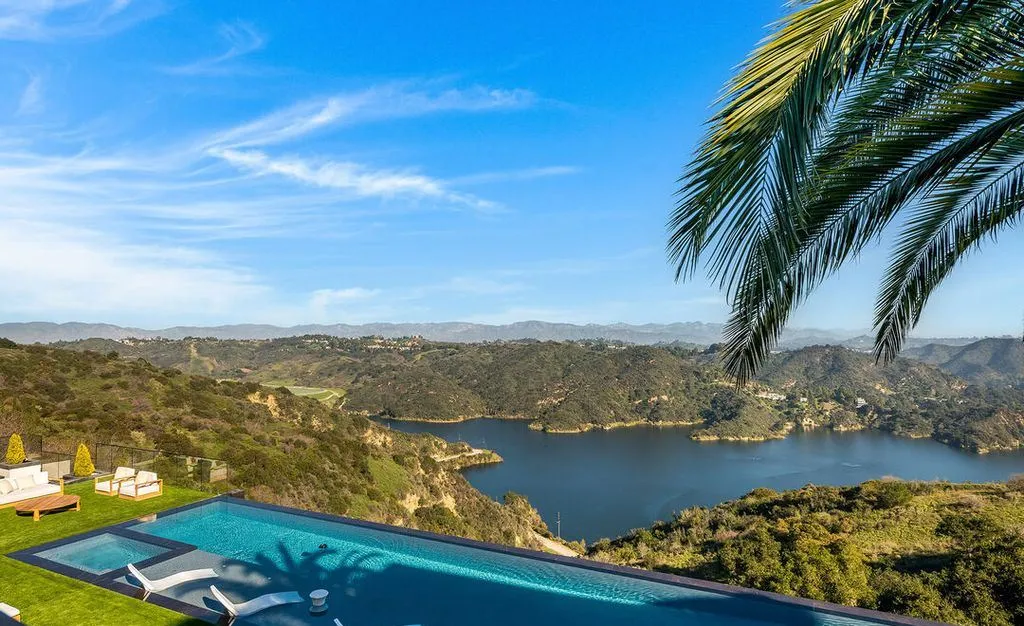 A Sculptural Bel Air Architectural Estate With Sweeping City and Canyon Views Lists for $38M 17 Extraordinary 2078 Stradella Rd Commands Unrivaled City Canyon and Reservoir Views 11