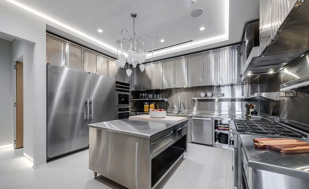 A Sculptural Bel Air Architectural Estate With Sweeping City and Canyon Views Lists for $38M 26 Extraordinary 2078 Stradella Rd Commands Unrivaled City Canyon and Reservoir Views 20