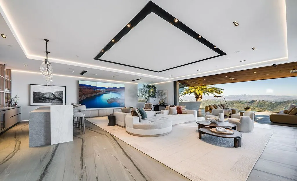 A Sculptural Bel Air Architectural Estate With Sweeping City and Canyon Views Lists for $38M 9 Extraordinary 2078 Stradella Rd Commands Unrivaled City Canyon and Reservoir Views 5