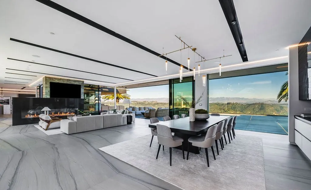 A Sculptural Bel Air Architectural Estate With Sweeping City and Canyon Views Lists for $38M 11 Extraordinary 2078 Stradella Rd Commands Unrivaled City Canyon and Reservoir Views 7