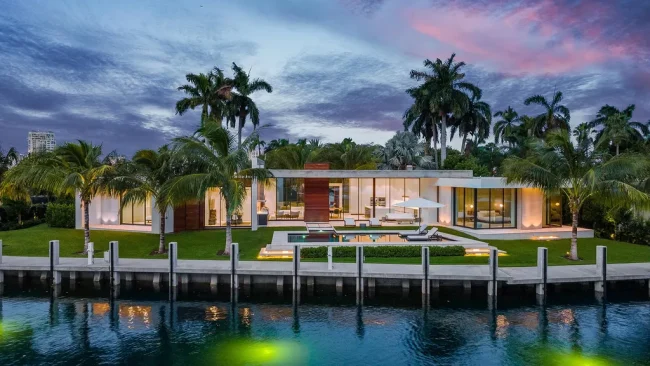FT Lauderdale Residence by Choeff Levy Fischman, A Refined Waterfront Home Defined by Light and Flow
