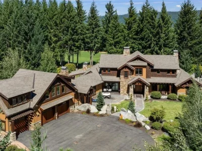 An Extraordinary Expression of Privacy and Sophistication in Washington, Priced at $4.699M 1 Inside 71 Quick Creek Lane an Extraordinary Washington Retreat Defined by Privacy and Prestige 1