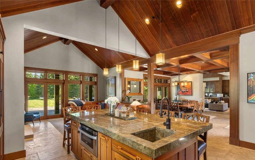 An Extraordinary Expression of Privacy and Sophistication in Washington, Priced at $4.699M 13 Inside 71 Quick Creek Lane an Extraordinary Washington Retreat Defined by Privacy and Prestige 11