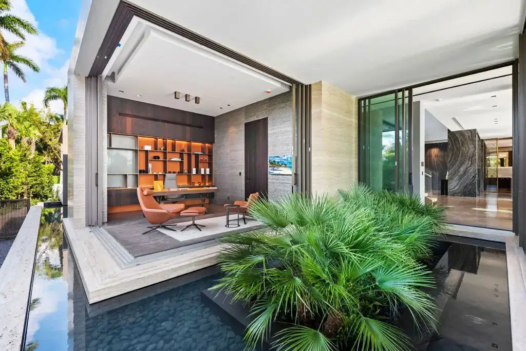 La Gorce Residence by Choeff Levy Fischman, A Refined Modern Home Framed by Light, Landscape, and Water 7 La Gorce Residence by Choeff Levy Fischman A Refined Modern Home Framed by Light Landscape and Water 9