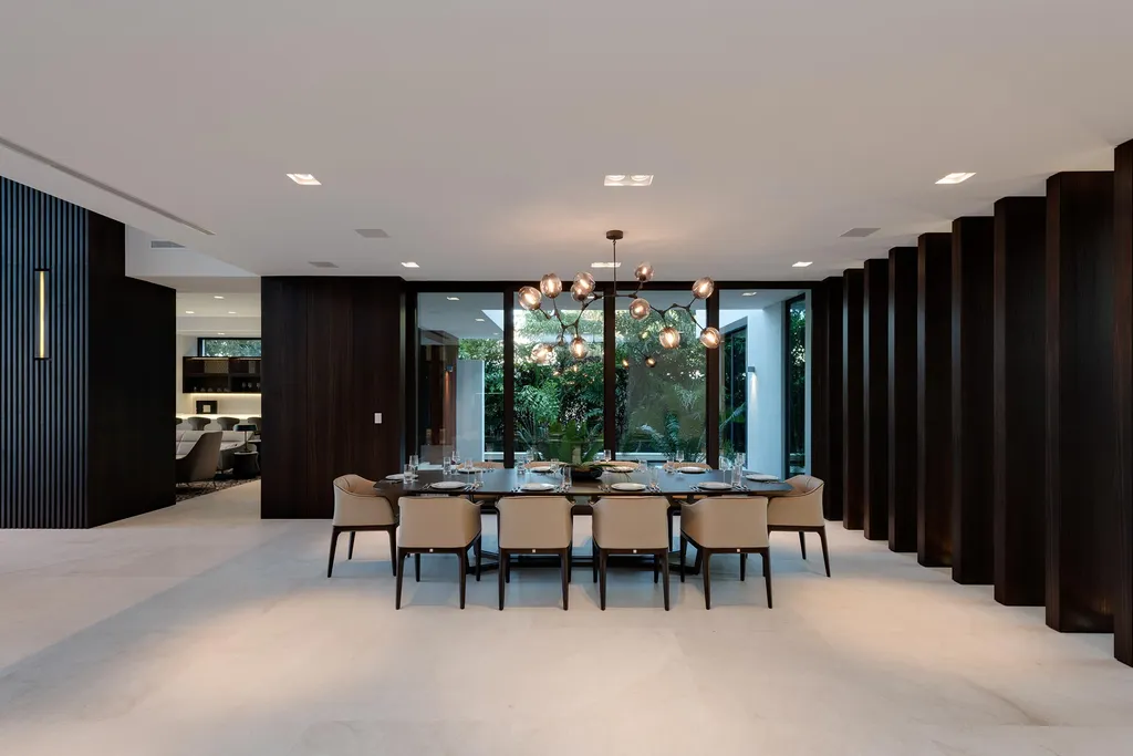 Palm Island Residence by Choeff Levy Fischman, A Waterfront Home Sculpted by Light and Landscape 8 Palm Island Residence by Choeff Levy Fischman, A Waterfront Home Sculpted by Light and Landscape