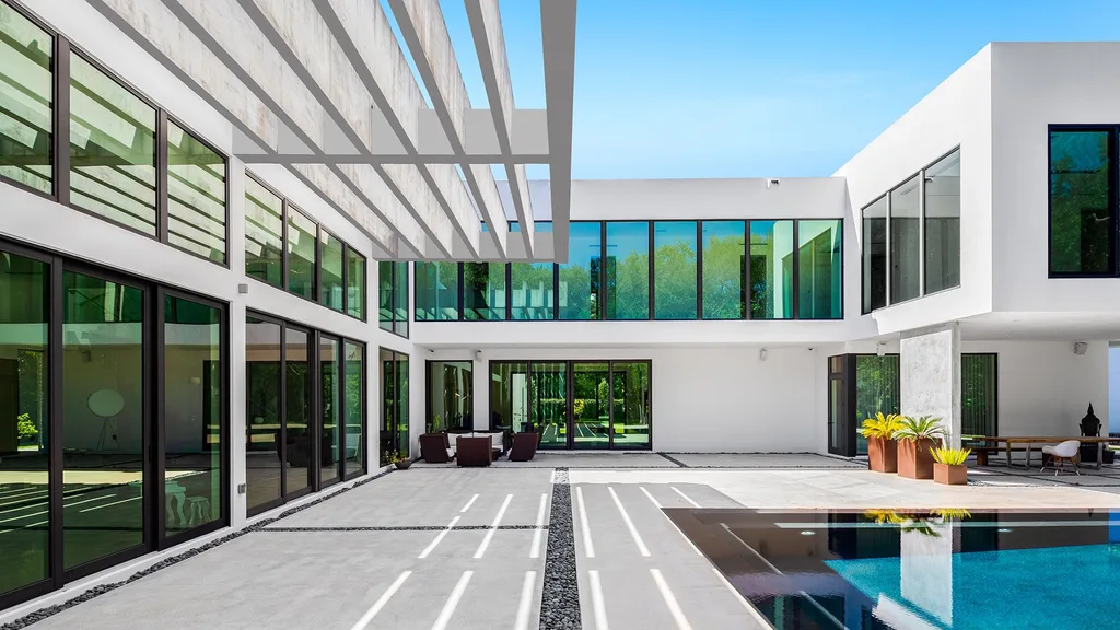 Ponce Residence by Kobi Karp, A Study in Refined Proportion and Coastal Elegance 3 Ponce Residence by Kobi Karp A Study in Refined Proportion and Coastal Elegance 1