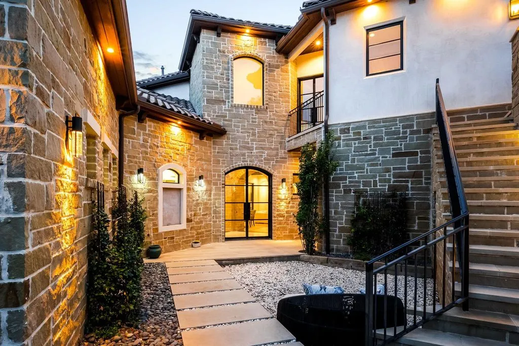 This Modern Spanish Estate by Built Green Custom Homes Hits the Texas Market at $5.499M 20 Spectacular Modern Spanish Estate at 12109 Musket Rim St Lists for 5.499M in Texas 27