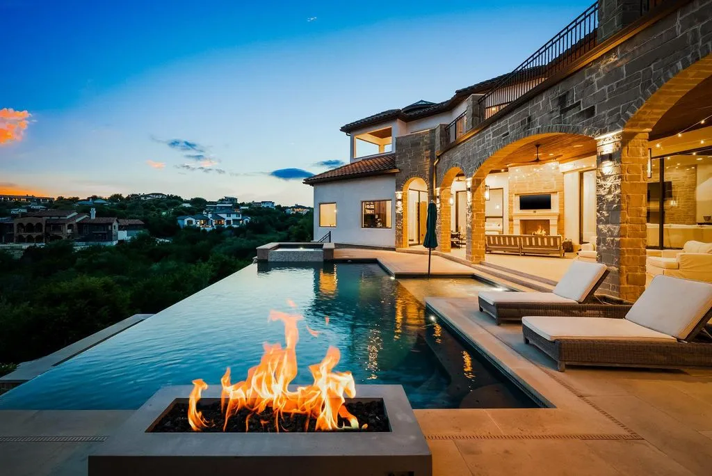 This Modern Spanish Estate by Built Green Custom Homes Hits the Texas Market at $5.499M 28 Spectacular Modern Spanish Estate at 12109 Musket Rim St Lists for 5.499M in Texas 30