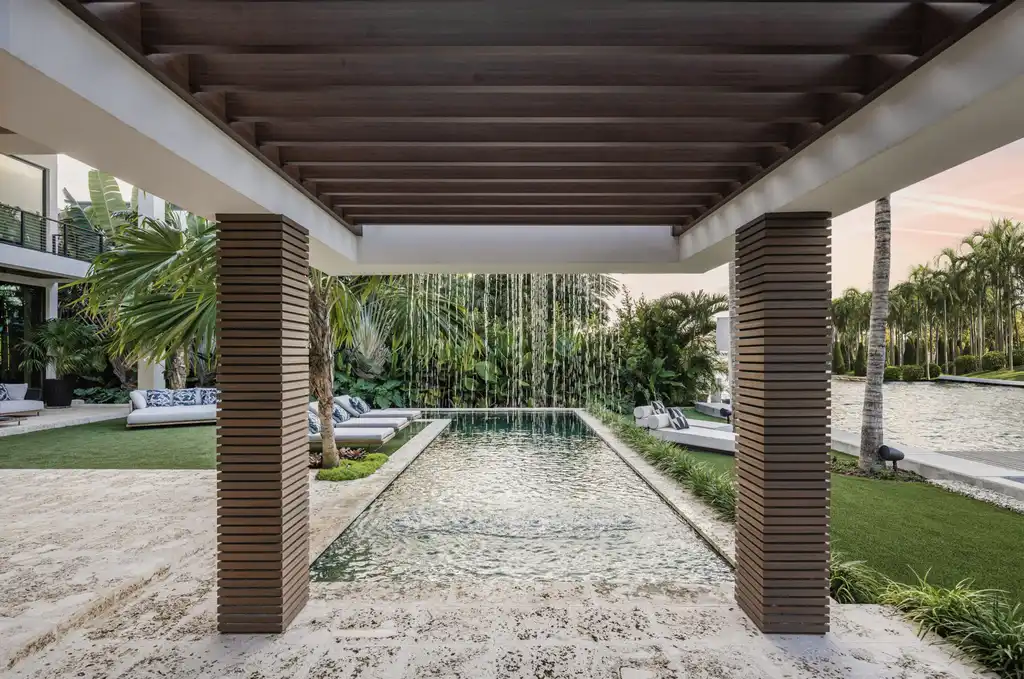 Sunset Island Canal Residence by Kobi Karp, A Refined Dialogue Between Architecture and Water 4 Sunset Island Canal Residence by Kobi Karp A Refined Dialogue Between Architecture and Water 11