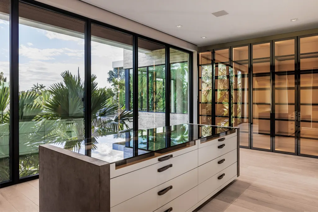 Sunset Island Canal Residence by Kobi Karp, A Refined Dialogue Between Architecture and Water 11 Sunset Island Canal Residence by Kobi Karp A Refined Dialogue Between Architecture and Water 9