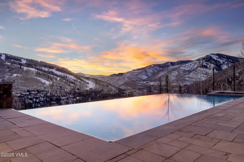 An Ultra-Private $38 Million Colorado Estate Blends Monumental Scale With Breathtaking Setting 18 1000 Spraddle Creek Rd A Breathtaking 38 Million Colorado Mountain Estate 16