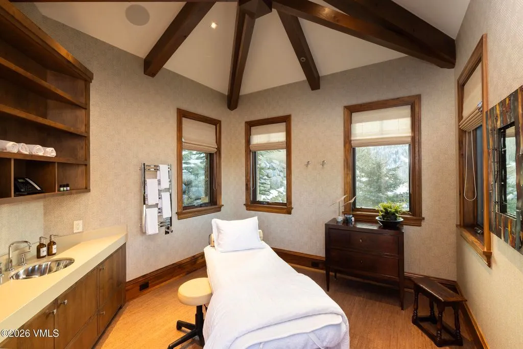 An Ultra-Private $38 Million Colorado Estate Blends Monumental Scale With Breathtaking Setting 27 1000 Spraddle Creek Rd A Breathtaking 38 Million Colorado Mountain Estate 25