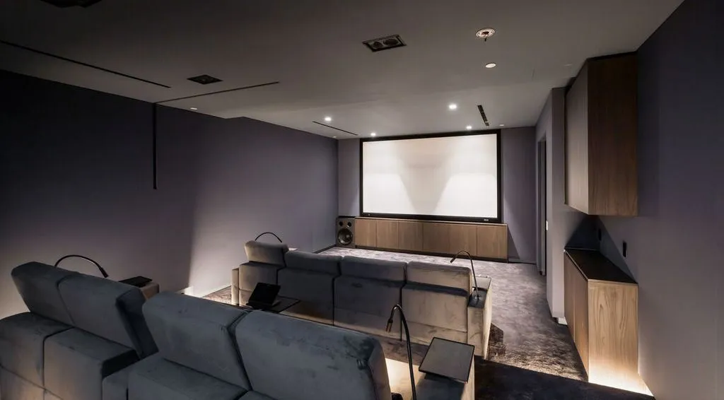 Bold and Breathtaking: A $36,888,888 Estate Overlooking the Cityscape in Beverly Hills 30 1140 Summit Dr A Breathtaking 36888888 Modern Estate in Beverly Hills 17