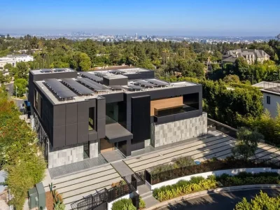 Bold and Breathtaking: A $36,888,888 Estate Overlooking the Cityscape in Beverly Hills 1 1140 Summit Dr A Breathtaking 36888888 Modern Estate in Beverly Hills 2