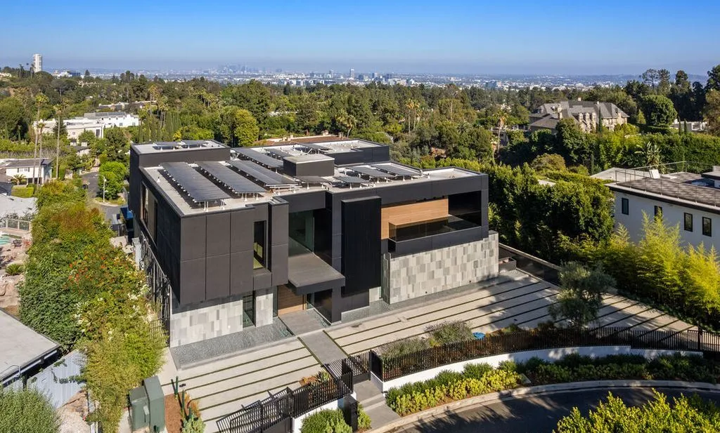 Bold and Breathtaking: A $36,888,888 Estate Overlooking the Cityscape in Beverly Hills 6 1140 Summit Dr A Breathtaking 36888888 Modern Estate in Beverly Hills 2