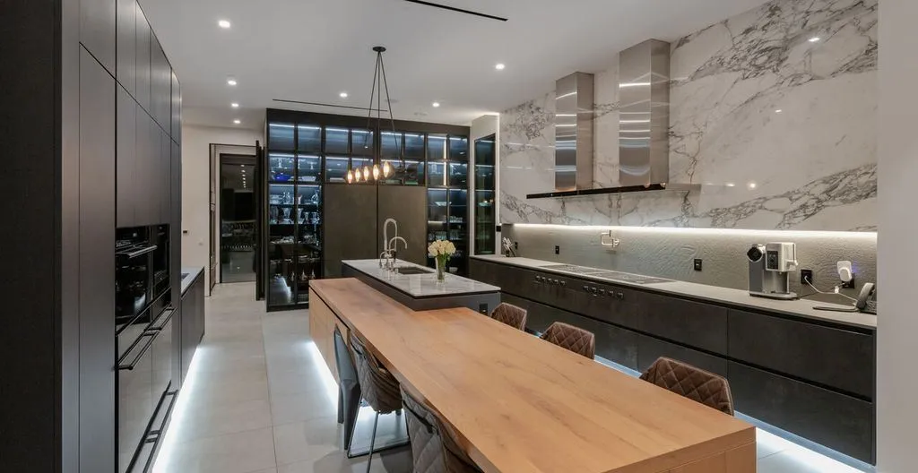 Bold and Breathtaking: A $36,888,888 Estate Overlooking the Cityscape in Beverly Hills 17 1140 Summit Dr A Breathtaking 36888888 Modern Estate in Beverly Hills 9