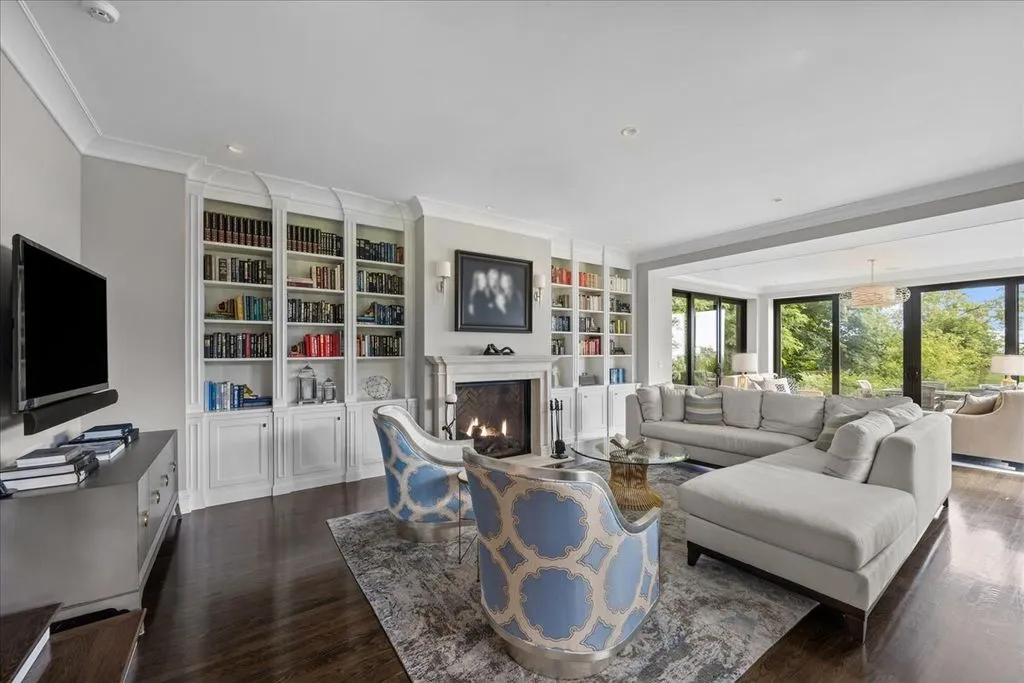 Grand and Serene: A $6.75 Million Estate Overlooking the Lake From 2.3 Lush Acres 8 117 Belle Ave A Breathtaking 6.75 Million Lakeview Estate Set on 2.3 Pristine Acres 4