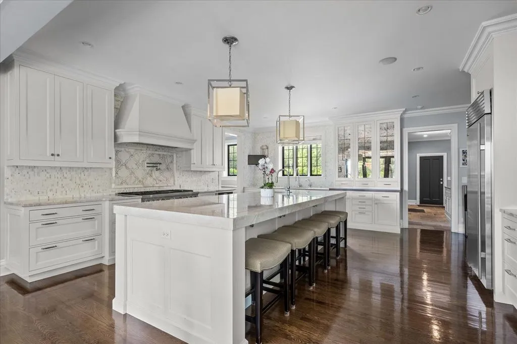 Grand and Serene: A $6.75 Million Estate Overlooking the Lake From 2.3 Lush Acres 12 117 Belle Ave A Breathtaking 6.75 Million Lakeview Estate Set on 2.3 Pristine Acres 8