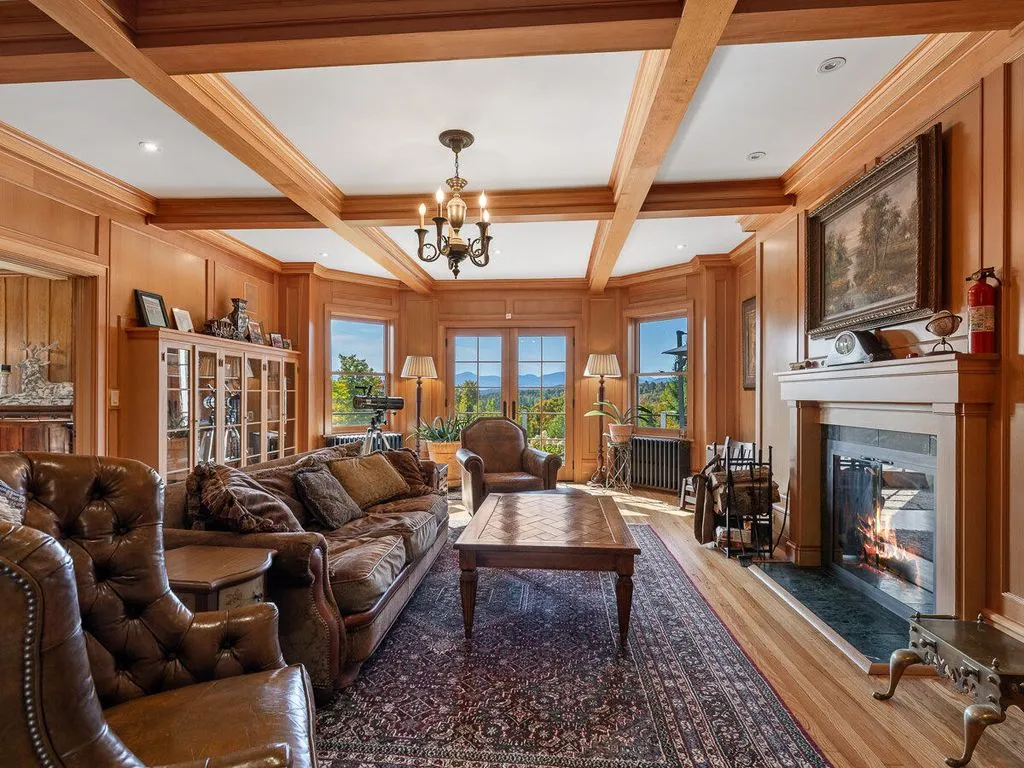 Secluded and Spectacular: This $6.85 Million New York Retreat Captures Endless Vistas 10 126 Forest Brook Rd A Breathtaking 6.85 Million New York Estate 13