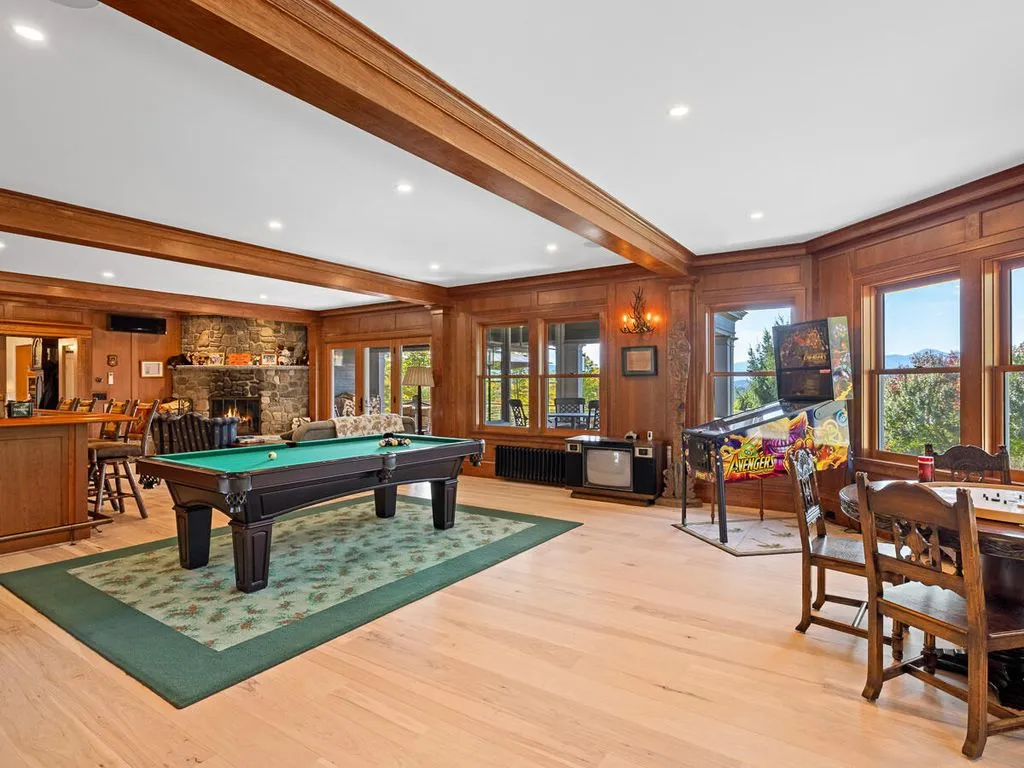 Secluded and Spectacular: This $6.85 Million New York Retreat Captures Endless Vistas 14 126 Forest Brook Rd A Breathtaking 6.85 Million New York Estate 17