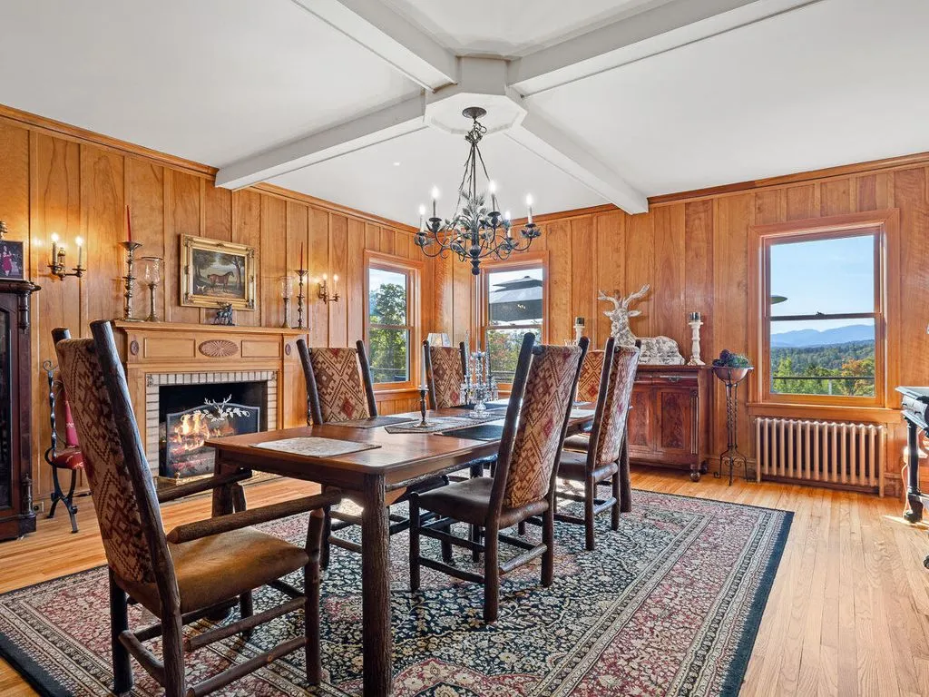 Secluded and Spectacular: This $6.85 Million New York Retreat Captures Endless Vistas 15 126 Forest Brook Rd A Breathtaking 6.85 Million New York Estate 18