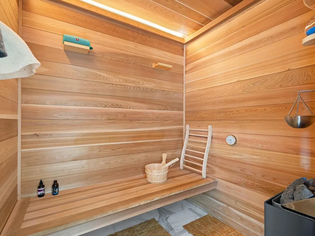 Secluded and Spectacular: This $6.85 Million New York Retreat Captures Endless Vistas 30 126 Forest Brook Rd A Breathtaking 6.85 Million New York Estate 24