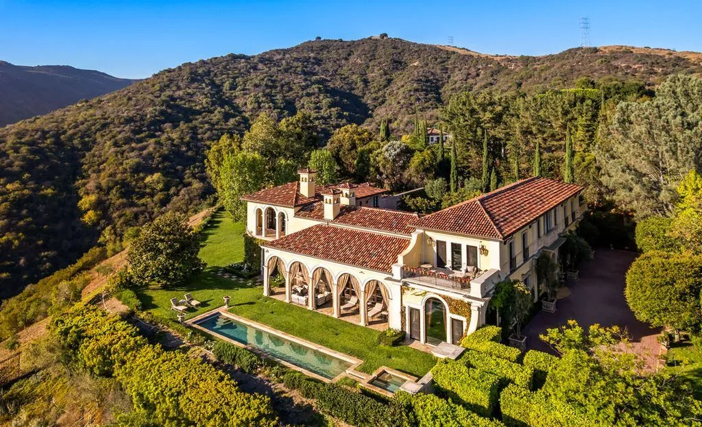 An Enchanting Estate Inspired by the Romance of a European Château in California at $42 Million 7 12721 Chalon Rd A Captivating European Chateau Style Estate in California 3