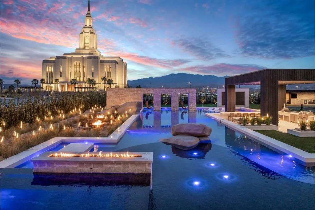 TerraVue by Modern Edge Design + Build: A Stunning Utah Architectural Statement Listed for $12.295 Million 35 131 result