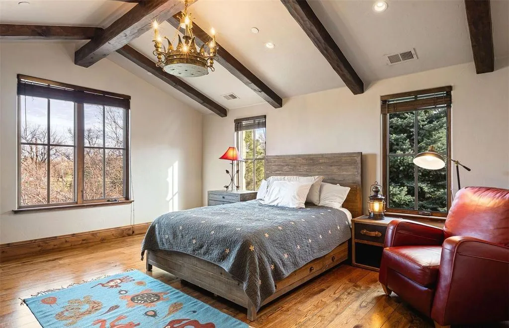 Grandeur Meets Warmth in This $12 Million Colorado Mountain Masterpiece 24 1400 E Oxford Lane A Breathtaking 12 Million Colorado Estate 20