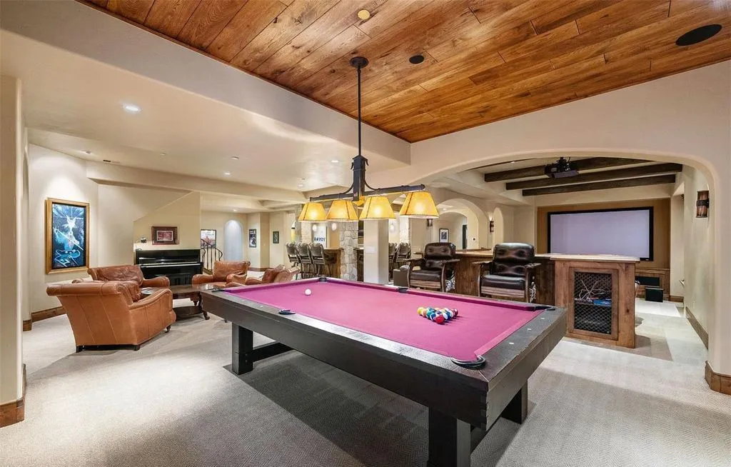 Grandeur Meets Warmth in This $12 Million Colorado Mountain Masterpiece 28 1400 E Oxford Lane A Breathtaking 12 Million Colorado Estate 22