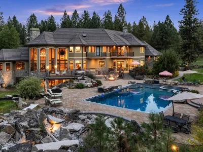 A Majestic 40-Acre Gated Estate Offering Unmatched Privacy and Presence in Washington at $7.95 Million 1 14124 N Boulder Park Ln A Majestic 40 Acre Gated Estate 1