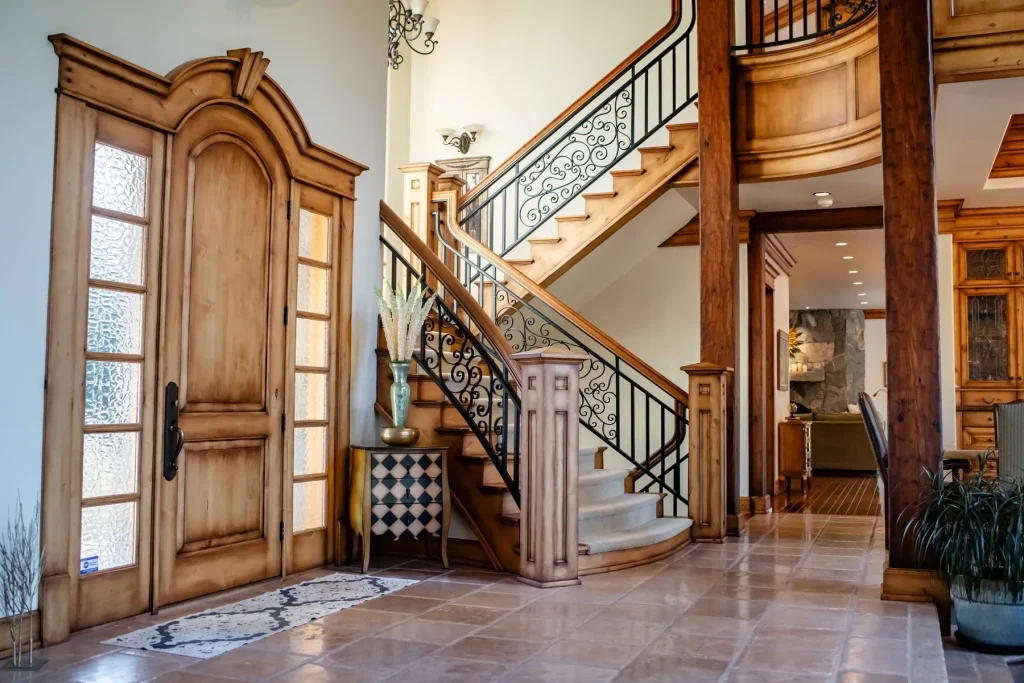 A Majestic 40-Acre Gated Estate Offering Unmatched Privacy and Presence in Washington at $7.95 Million 11 14124 N Boulder Park Ln A Majestic 40 Acre Gated Estate 10