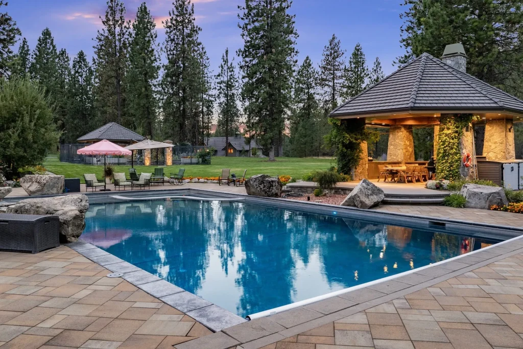 A Majestic 40-Acre Gated Estate Offering Unmatched Privacy and Presence in Washington at $7.95 Million 19 14124 N Boulder Park Ln A Majestic 40 Acre Gated Estate 21