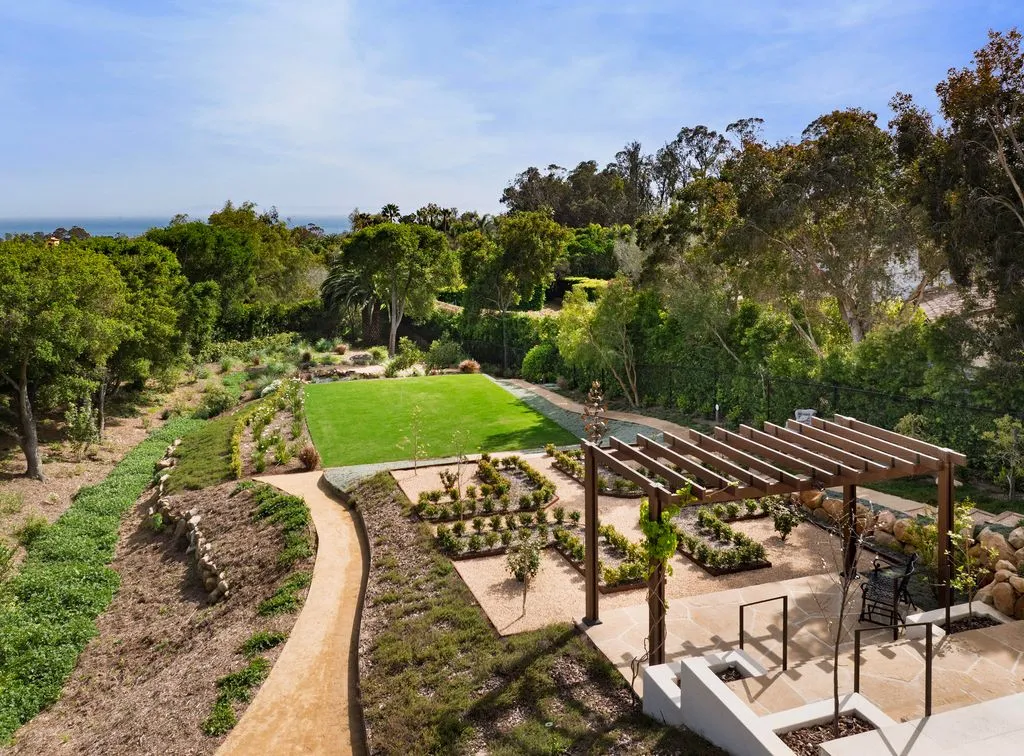 A Montecito Sanctuary with Commanding Ocean Views Lists for $12.9 Million 18 1465 E Mountain Dr An Exquisite Montecito Sanctuary With Commanding Ocean Views 11