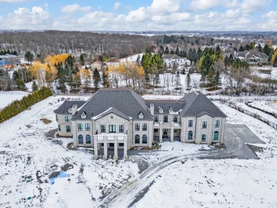 A World-Class Canadian Estate Offering Unmatched Luxury and Modern Infrastructure at C$15.49 Million 1 15 Eden Vale Dr Unveils a Spectacular Estate Blending Luxury Comfort 1