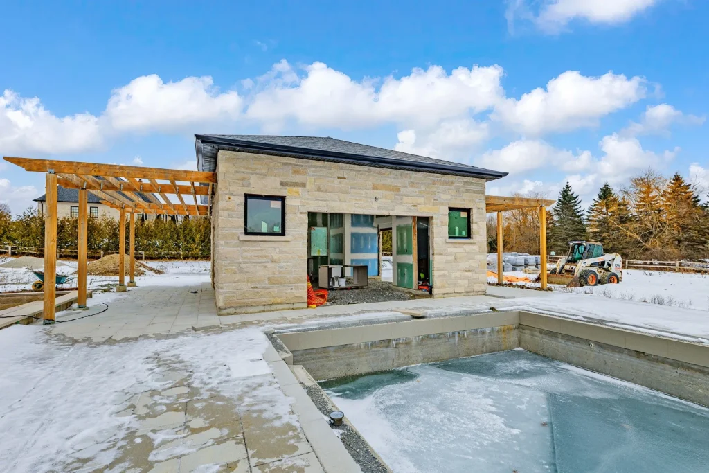 A World-Class Canadian Estate Offering Unmatched Luxury and Modern Infrastructure at C$15.49 Million 29 15 Eden Vale Dr Unveils a Spectacular Estate Blending Luxury Comfort 25