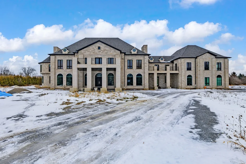 A World-Class Canadian Estate Offering Unmatched Luxury and Modern Infrastructure at C$15.49 Million 8 15 Eden Vale Dr Unveils a Spectacular Estate Blending Luxury Comfort 4