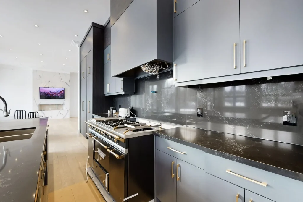 A World-Class Canadian Estate Offering Unmatched Luxury and Modern Infrastructure at C$15.49 Million 12 15 Eden Vale Dr Unveils a Spectacular Estate Blending Luxury Comfort 8