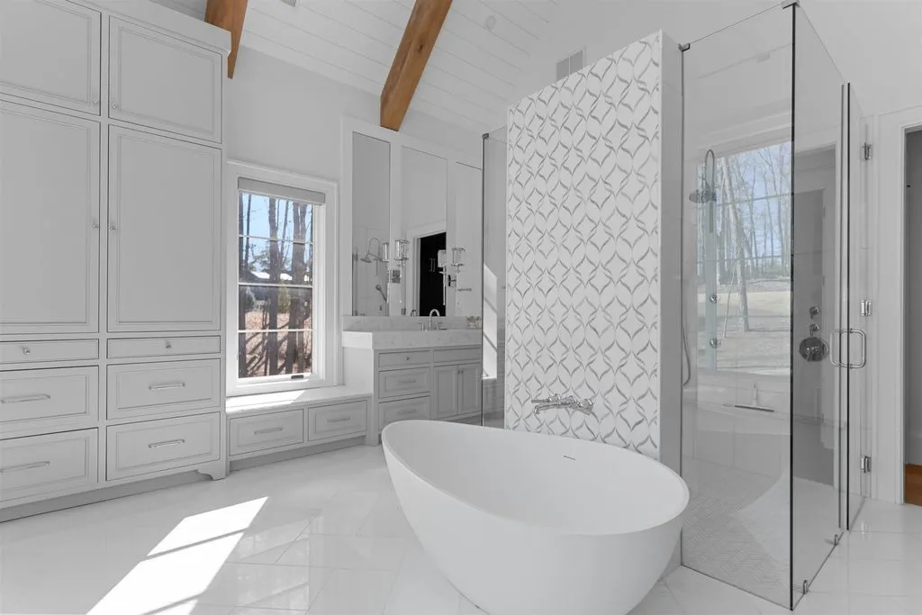 Exceptional Georgia Lakefront Home With Refined Transitional Design Lists for $7.15 Million 18 1521 Night Heron Dr A Breathtaking Custom Lakefront Estate Defining Luxury Living in Georgia 10