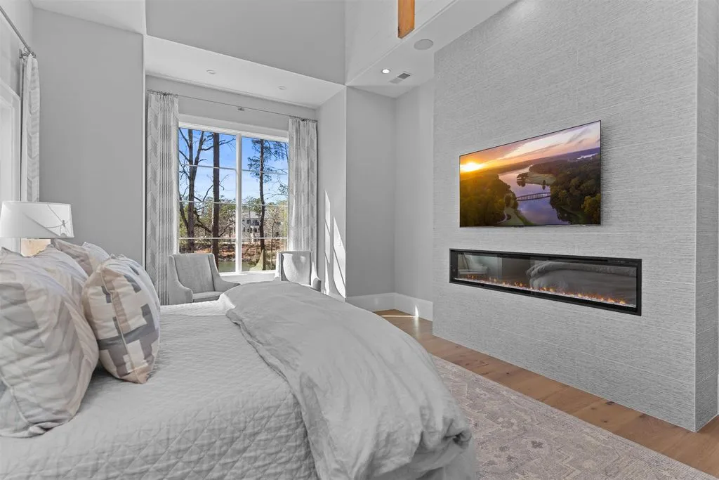 Exceptional Georgia Lakefront Home With Refined Transitional Design Lists for $7.15 Million 17 1521 Night Heron Dr A Breathtaking Custom Lakefront Estate Defining Luxury Living in Georgia 9