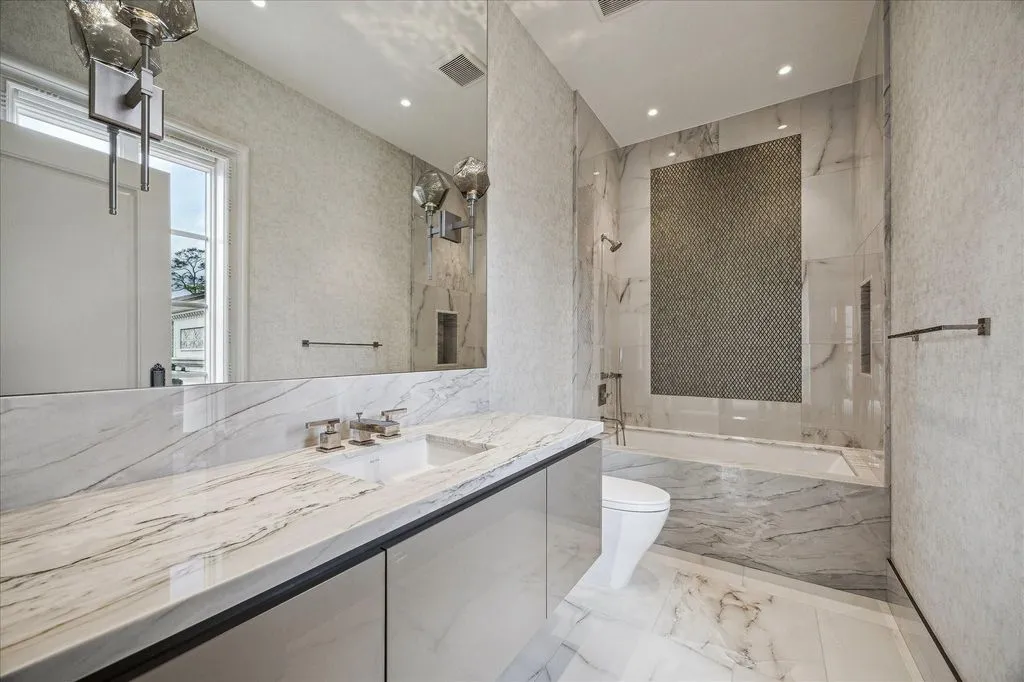 Designed by Eubanks Group Architects, This $16.5 Million Texas Estate Highlights Luxurious Living and Fine Millwork 26 1708 River Oaks Blvd A Stunning Texas Estate Designed by Eubanks Group Architects 22