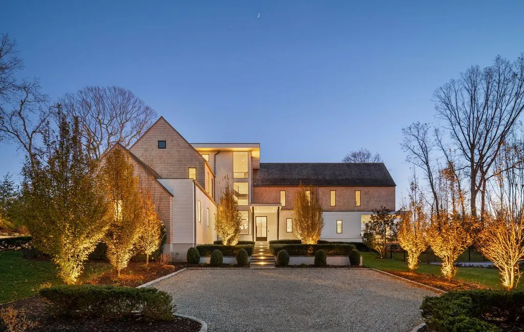 An Exceptional Waterfront Estate in Connecticut With Panoramic Views Asking $10.995 Million 8 19 Beachside Common A Breathtaking Waterfront Estate in Connecticut 2