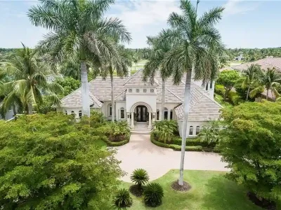 A Fully Reimagined Grey Oaks Estate in Naples Lists for $10 Million With Water and Fairway Views 1 2145 Canna Way in Naples A Fully Reimagined Grey Oaks Estate Lists for 10 Million 1