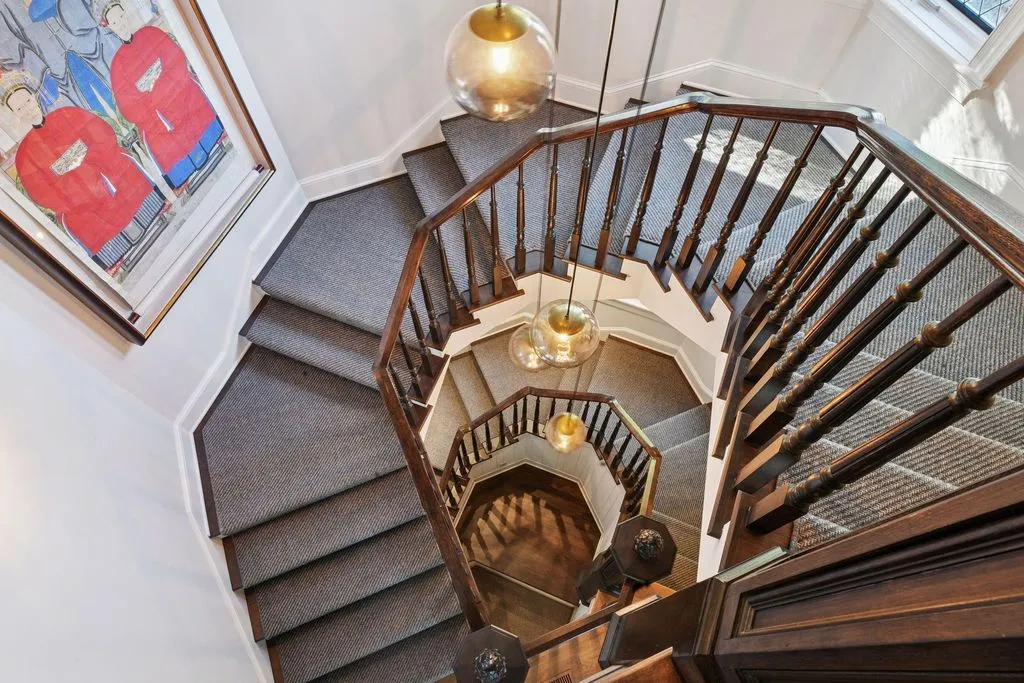 A Bruce Schmitt-Designed Minnesota Estate Asking $7.895 Million 20 2505 Cedar Point Dr A Spectacular Minnesota Estate 16