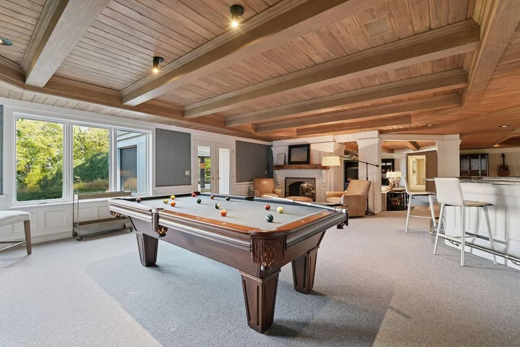 A Bruce Schmitt-Designed Minnesota Estate Asking $7.895 Million 28 2505 Cedar Point Dr A Spectacular Minnesota Estate 24