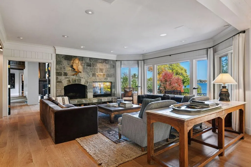 A Bruce Schmitt-Designed Minnesota Estate Asking $7.895 Million 11 2505 Cedar Point Dr A Spectacular Minnesota Estate 7