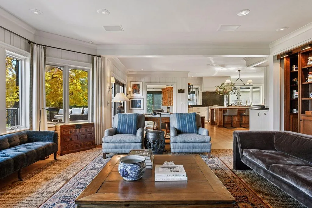 A Bruce Schmitt-Designed Minnesota Estate Asking $7.895 Million 12 2505 Cedar Point Dr A Spectacular Minnesota Estate 8