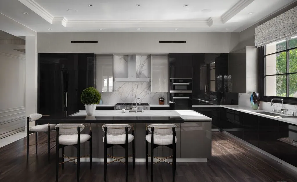 A Breathtaking Residence Offering Privacy and Panoramic Views Listed for $39.95 Million 14 25300 Prado De La Magia Unveils a Breathtaking Residence 10